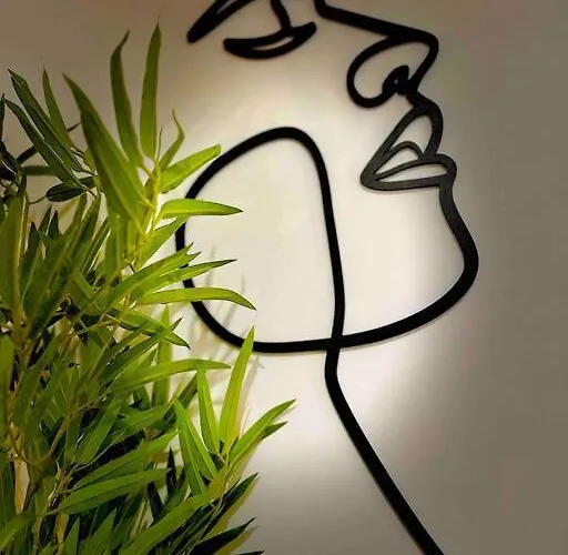 New!l! Exclusive Near Opera Apartment
